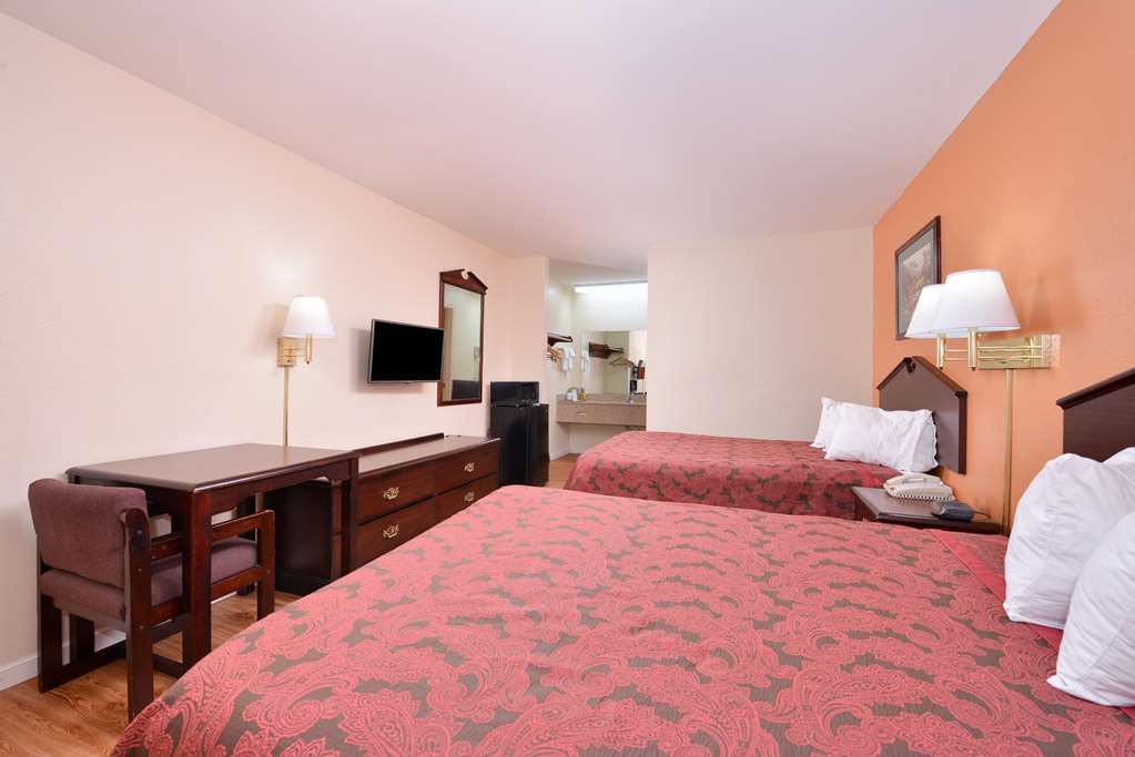Carry On Inn & Suites LaFayette 部屋 写真