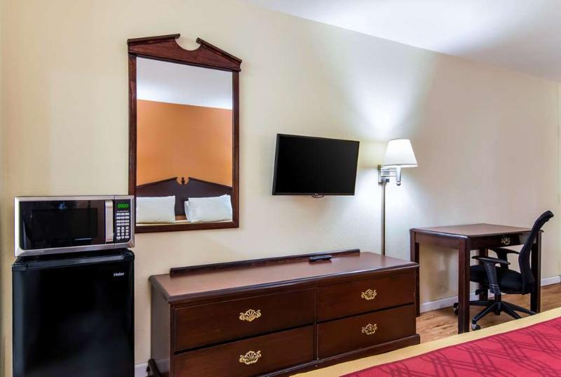 Carry On Inn & Suites LaFayette エクステリア 写真